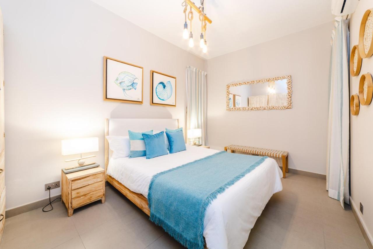 One Bay Residence Unit 15 - Penthouse With Private Roof Top, Jacuzzi And Sea View Grand Bay Buitenkant foto